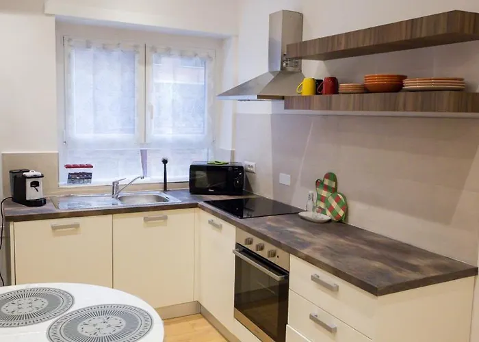 Roomapartment *